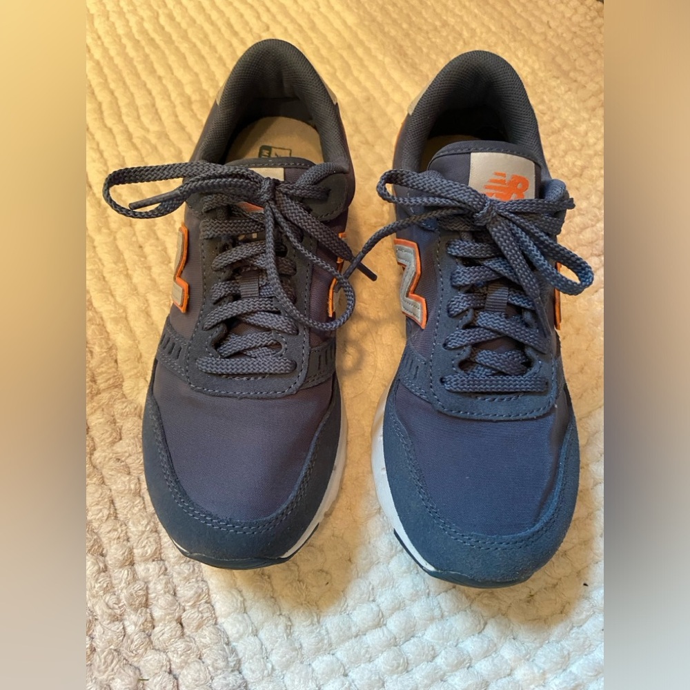 Womens new balance sneakers